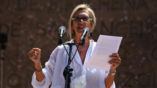 Rosa Díez acusa a Sánchez de poner la Justicia en venta y usarla como medio de pago