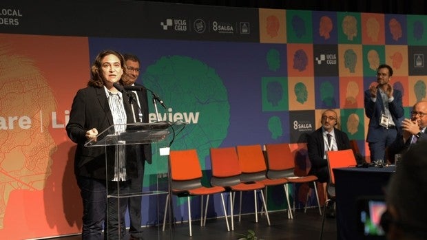 Colau y seis representantes municipales gastaron 26.000 euros en un viaje de tres días a Nueva York