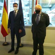 Encuentro de Sánchez y Johnson