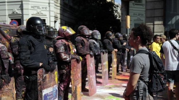 Cinco años de prisión para un miembro de la CUP por lesionar a un mosso en una protesta contra Jusapol