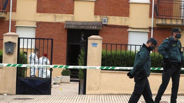 En estado grave la mujer de 35 años apuñalada por su pareja en Doñinos de Salamanca