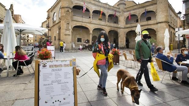 Las pernoctaciones en hoteles de Castilla y León se disparan un 61% en mayo
