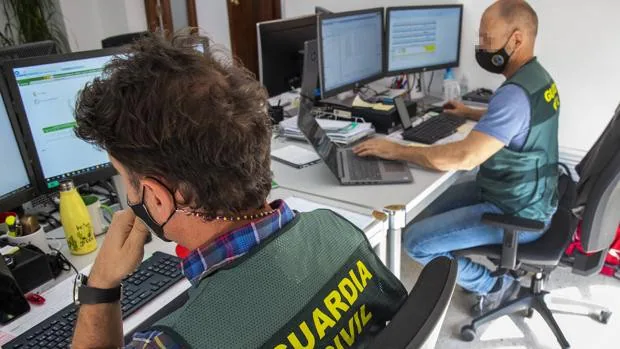 La Guardia Civil rastrea el origen de un millón de euros en billetes falsos hallado en Salamanca