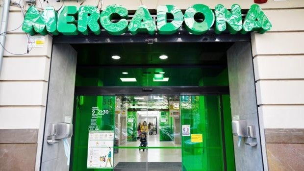 Mercadona implanta un nuevo horario de verano en  algunos supermercados desde el lunes 28 de junio