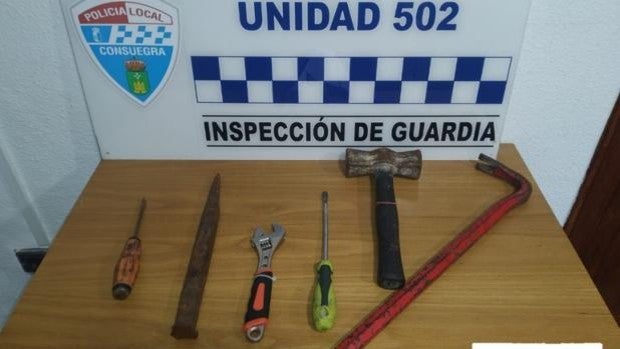 La Policía Local de Consuegra evita varios intentos de ocupación en dos viviendas