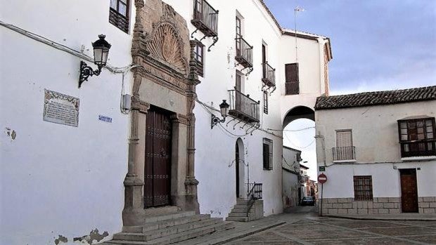 En venta el palacio de los condes de Montalbán, un edificio del siglo XVI