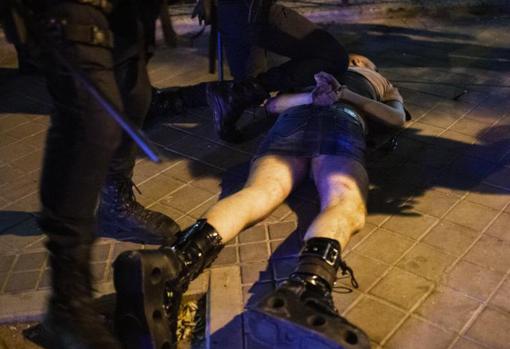 Momento de la única detención de la noche