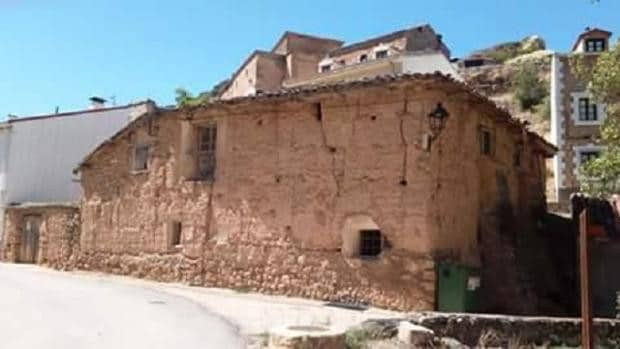 Una iglesia en Matillas y la Casa del Cid en Castejón de Henares, en la  Lista Roja de Patrimonio