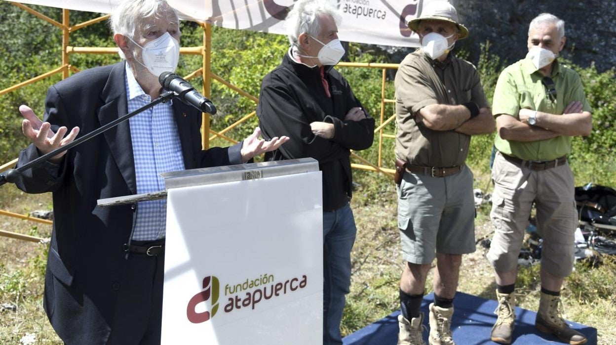 Acto de entrega del galardón en Atapuerca