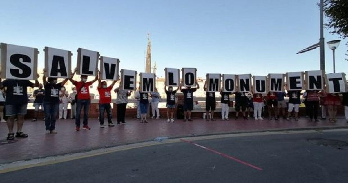 Vecinos de Tortosa reivindican salvar el monumento a la Batalla del Ebro