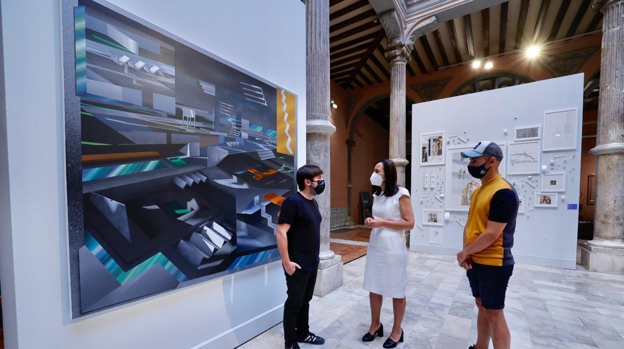 Los galardonados, junto a la diputada provincial Cristina Palacín, en el Palacio de Sástago, que acoge la exposición del XXXII Premio de Arte Santa isabel