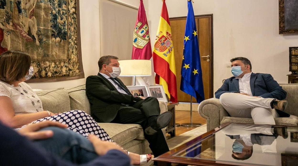 Page introduce el suspense y no dice si repetirá como candidato a la ...
