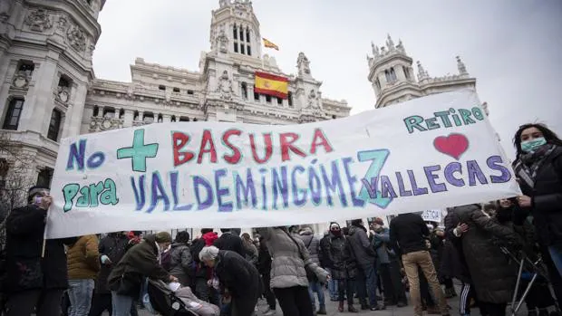 Madrid reclama 320.000 euros a la Mancomunidad del Este por el retraso en la retirada de residuos de Valdemingómez