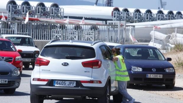 Trabajadores de LM Windpower bloquean la salida de producción de la factoría de Ponferrada