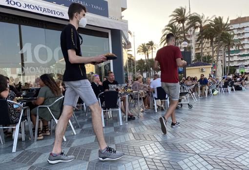 Imagen tomada en la playa del Postiguet de Alicante