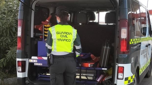 Detenido un conductor buscado por la justicia, que se saltó un control con un vehículo robado