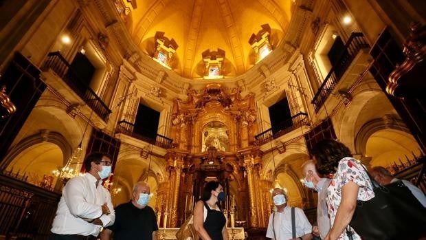 La Diputación de Alicante sigue apostando por el Misteri y cooperará en la restauración de Santa María