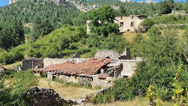 Hispania Nostra incluye en su lista roja a la Herrería y a la Casona de Peralejos por su estado de «ruina»