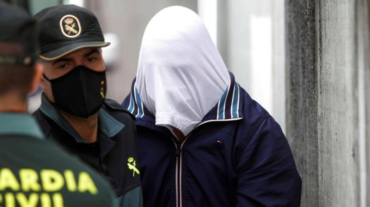 Uno de los detenidos por el crimen, el jueves ante el juzgado de La Coruña