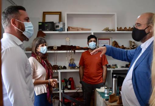 Visita del vicepresidente de la Junta, José Luis Martínez Guijarro, a ‘Cardosanto’