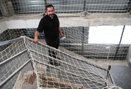 Alejandro Aravena, co-párroco de la parroquia de la Virgen de la Paloma