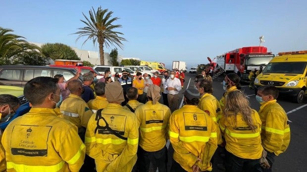 Canarias, en vilo ante alerta máxima de incendio: «Nos vienen días muy duros»