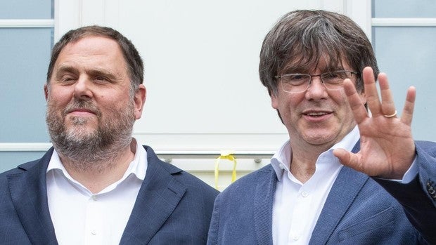 La Policía francesa pregunta por Puigdemont durante unas conferencias de corte independentista