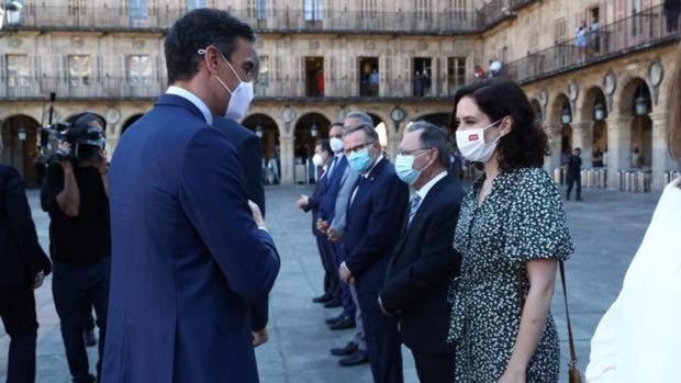 El IVA sin cobrar, el impuesto fantasma y los otros agravios que reclama Ayuso a Moncloa