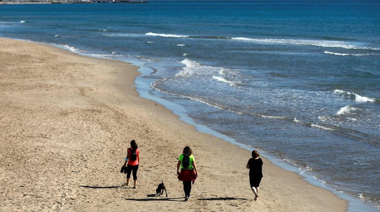 Imagen de archivo de la playa de Sagunto (Valencia)