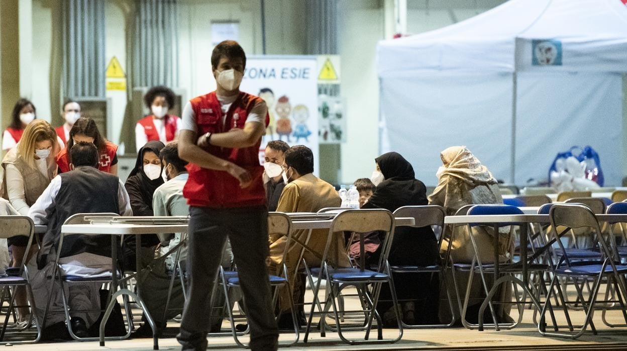 La base de Torrejón acoge a los refugiados de Afganistán