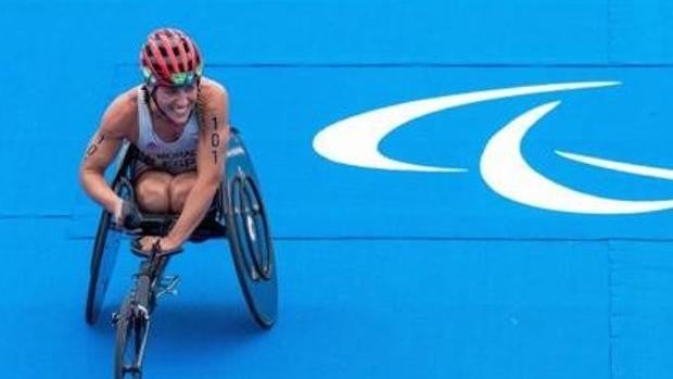 Eva del Moral dedica su bronce a «toda la gente del Hospital de Parapléjicos que tanto me ayudó»