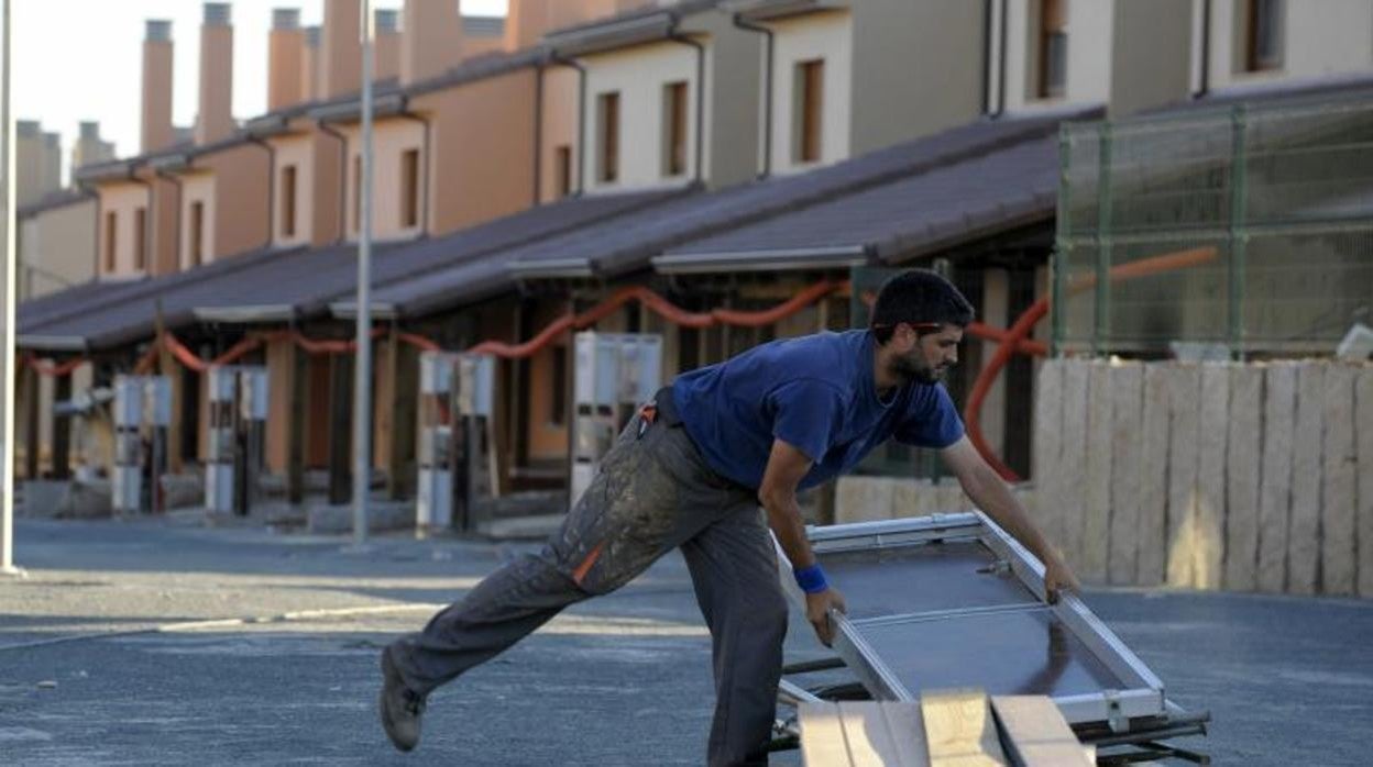 Urbanización de Fadesa en Miño, que quedó inacabada con el crack inmobiliario