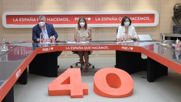 El PSOE inicia el curso político atacando al PP por su «secuestro» de la Constitución