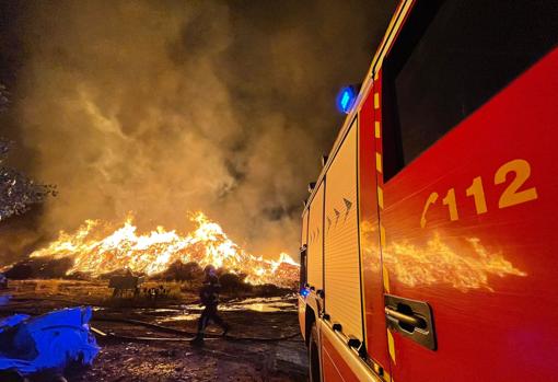 Instantánea del incendio en la fábrica