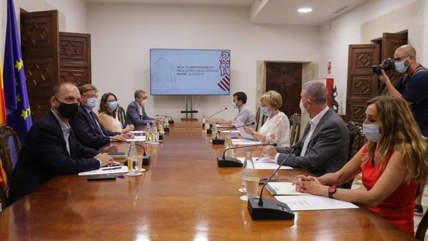 Desescalada en Valencia: la Generalitat suprime el toque de queda y permite la reapertura del ocio nocturno