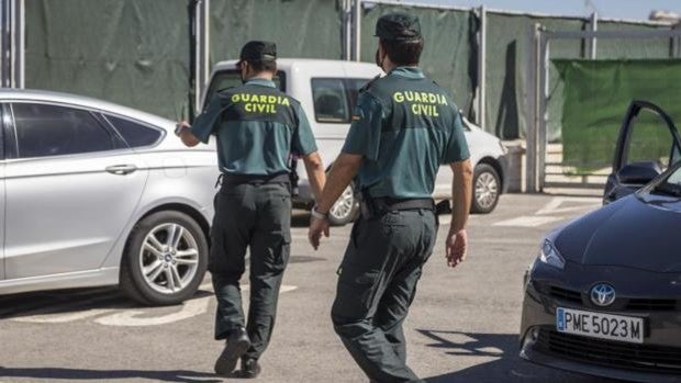 Detenida en Ibi por agredir a su hijo de 21 años con un cuchillo