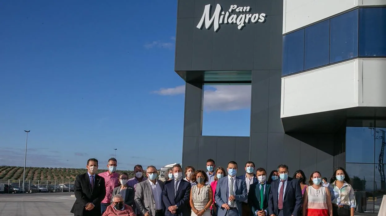 El presidente regional Emiliano García-Page ha visitado la empresa este miércoles