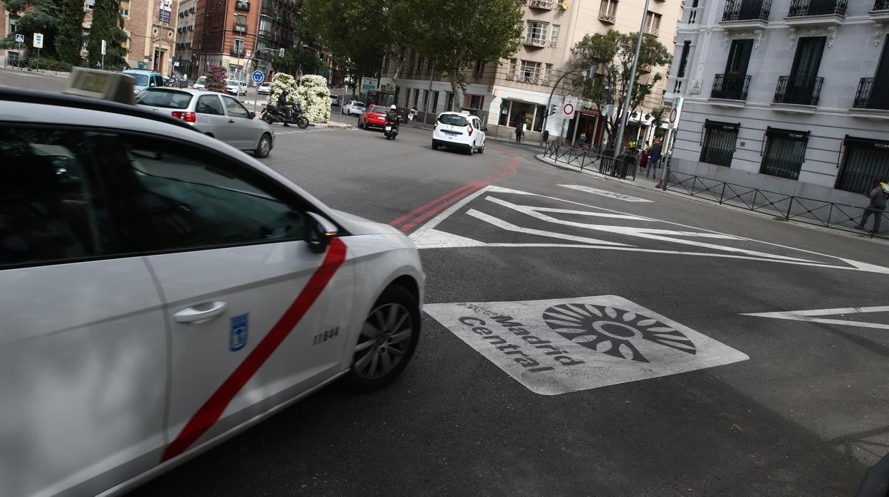 Así es la nueva Ordenanza de Movilidad: Madrid veta la entrada a 114.000 vehículos sin distintivo ambiental