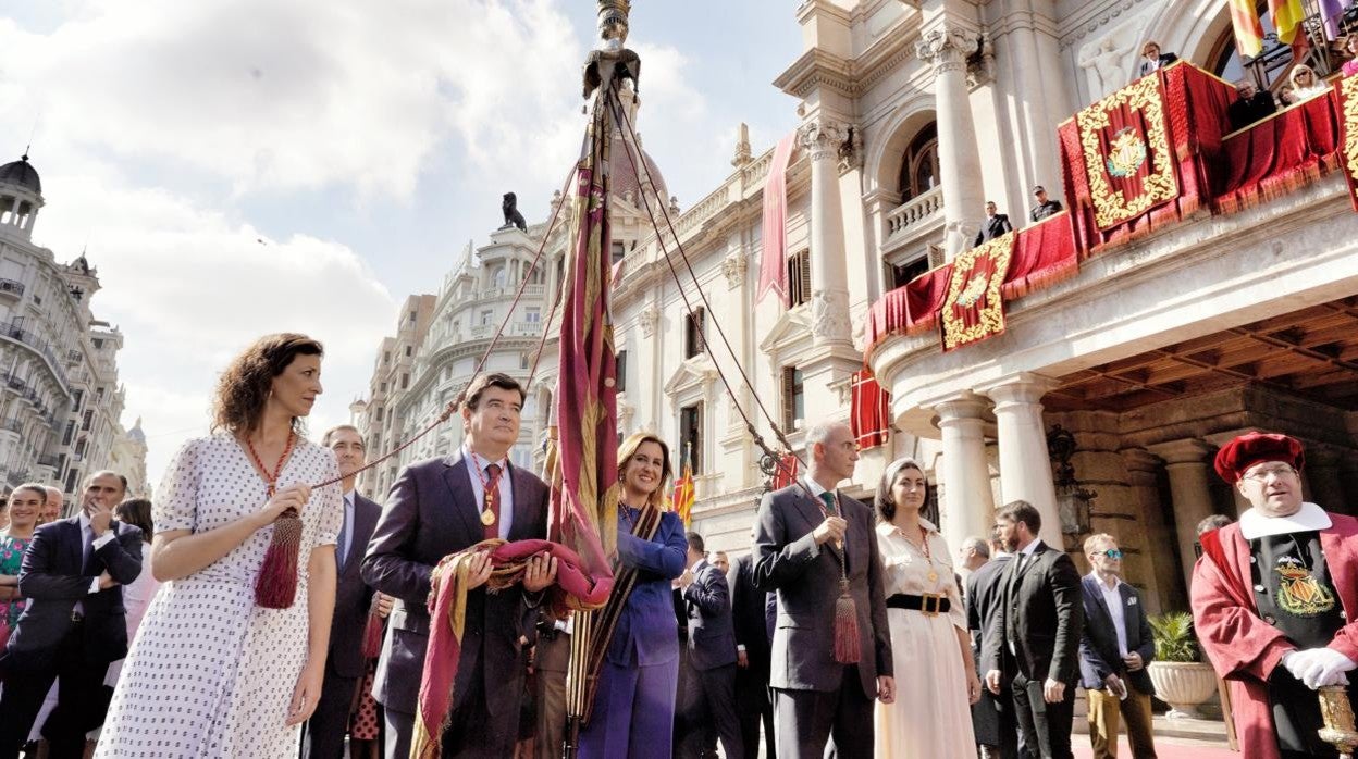 Imagen de archivo de la procesión cívica en Valencia en 2019