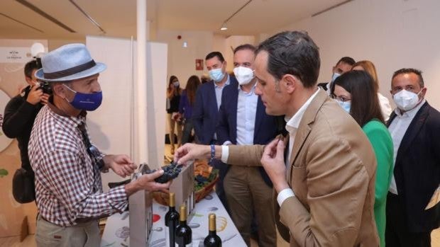 La I Feria de Alimentos de Valladolid reúne a casi 40 empresas agroalimentarias de la provincia