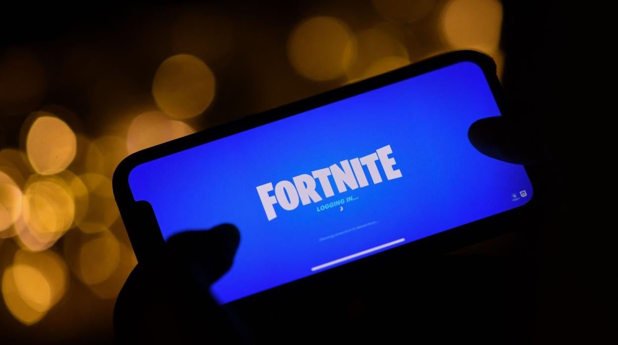 Imagen del videojuego Fortnite en un dispositivo móvil