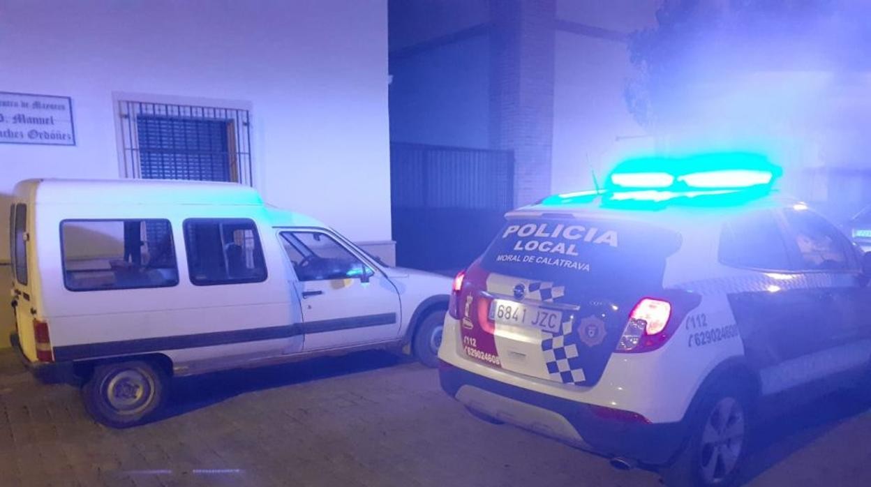 Detenidos cuatro jóvenes por el robo en el interior de vehículos en Moral de Calatrava