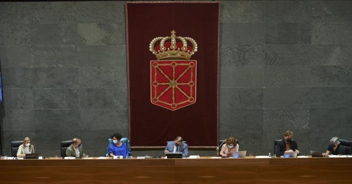 Imagen de una reunión de la Mesa y Junta de Portavoces del Parlamento de Navarra.