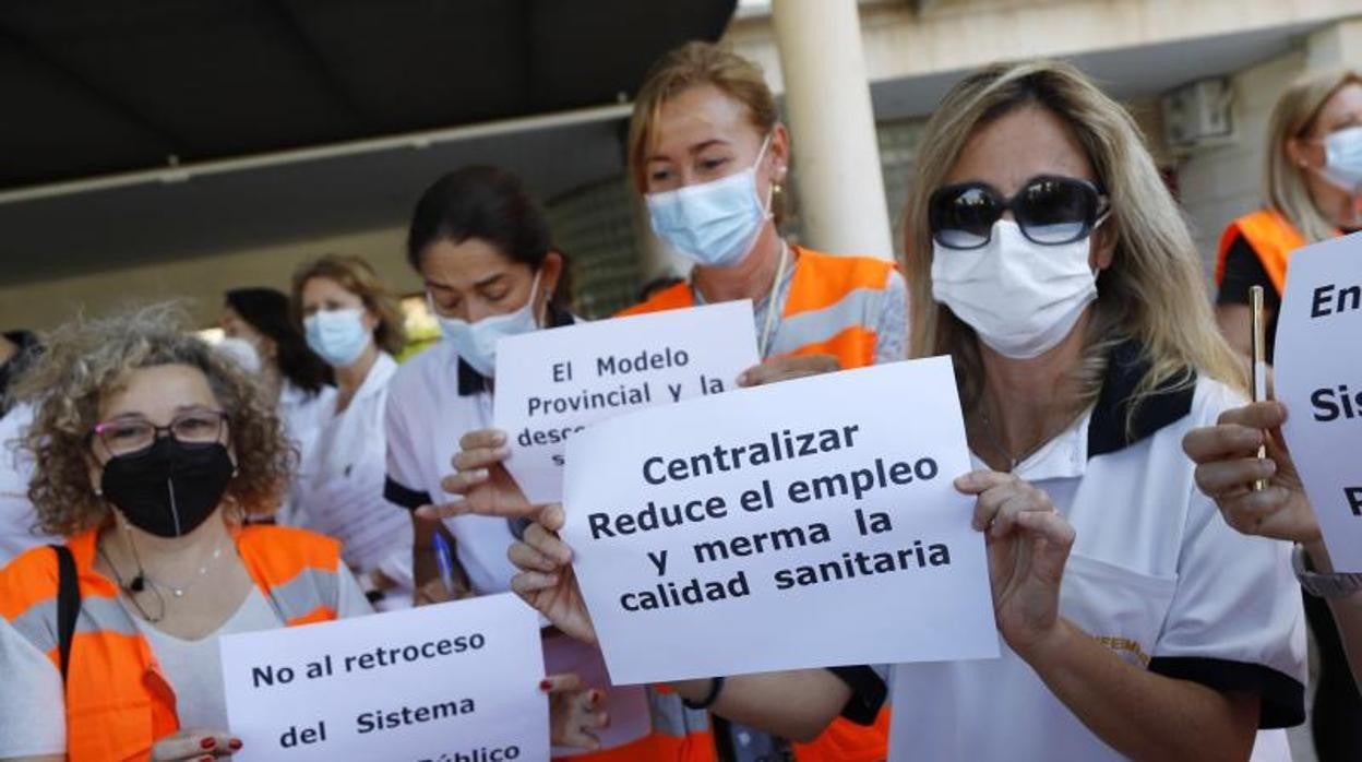 Protesta en el CICU de Alicante