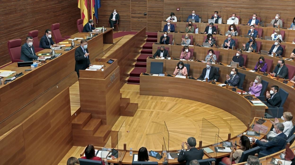 Imagen de la intervención del presidente de la Generalitat, Ximo Puig, durante el Debate de Política General