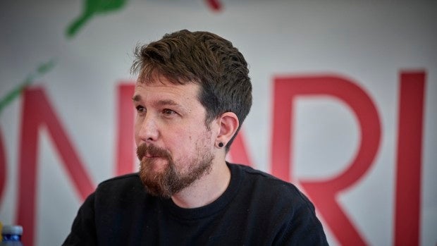 Pablo Iglesias atribuye la detención de Puigdemont a una «operación de algunos jueces» y policías españoles