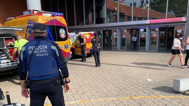 Bandas latinas: un joven acuchilla a un hombre en un ajuste de cuentas en un tren en la estación de Atocha