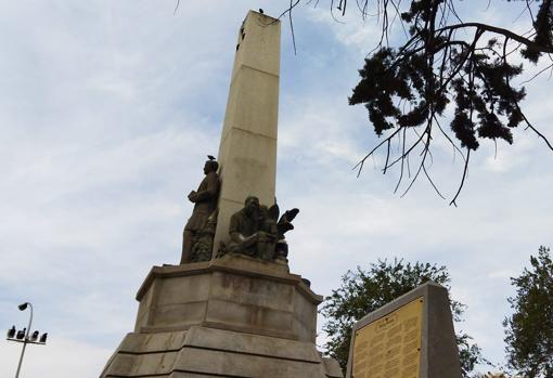 José Rizal. En el Parque de Santander, en Chamberí, este monumento recuerda al héroe de la independencia de Filipinas, muerto en 1896
