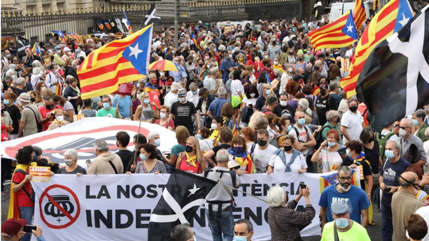 El independentismo reúne en Barcelona a 1.200 personas para recordar la huelga del 3 de octubre de 2017