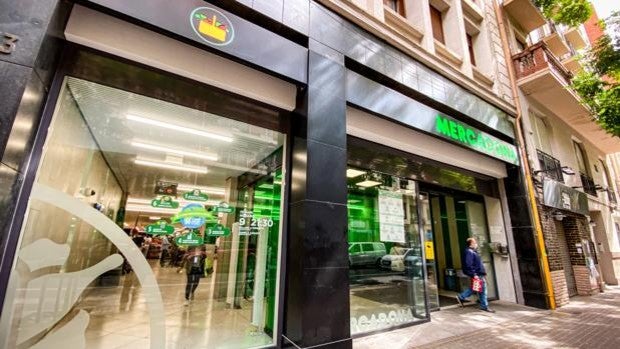 Mercadona busca personal para sus supermercados con la ESO para empleos con sueldos de 1.338 euros
